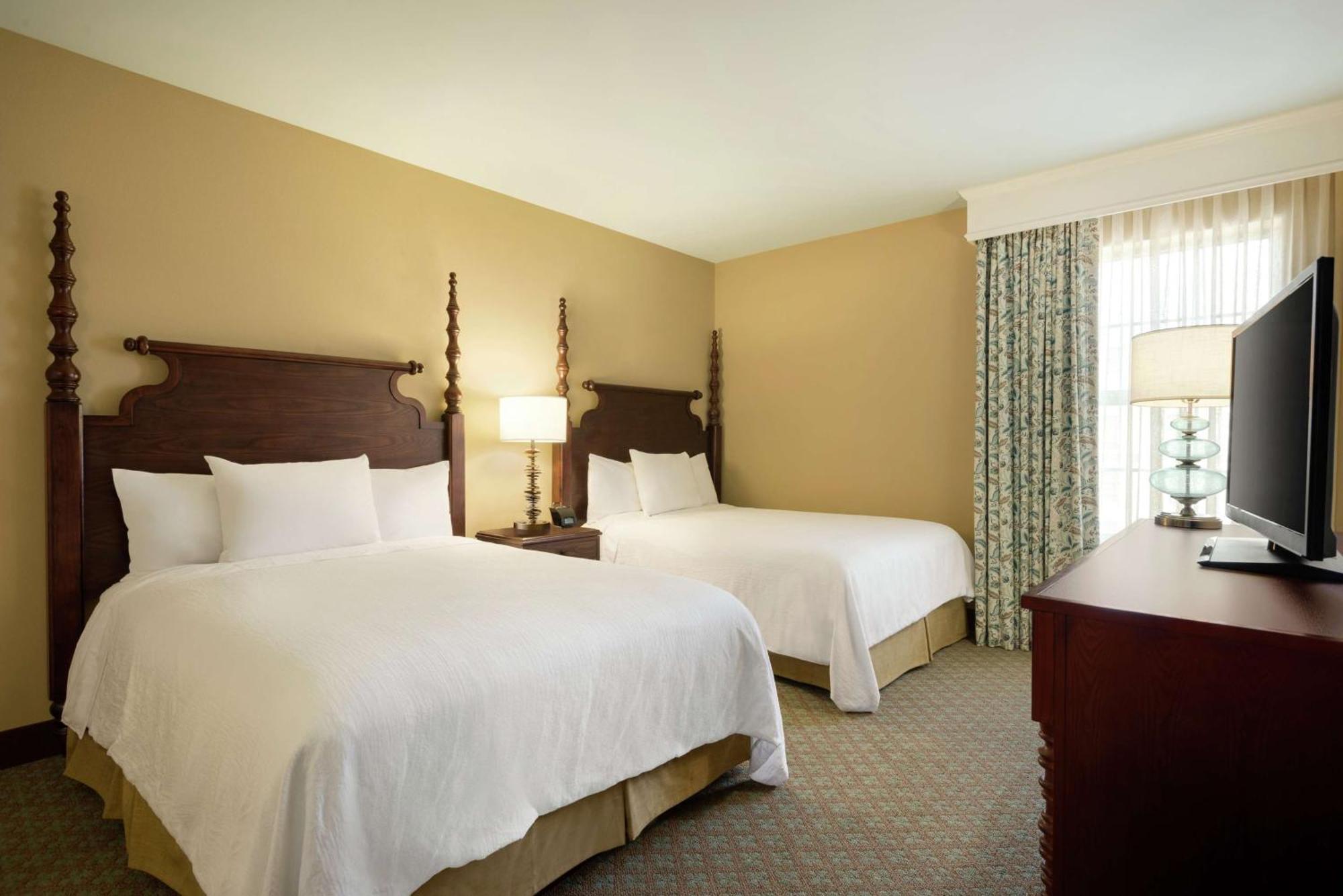 Embassy Suites Savannah Historic District Екстериор снимка