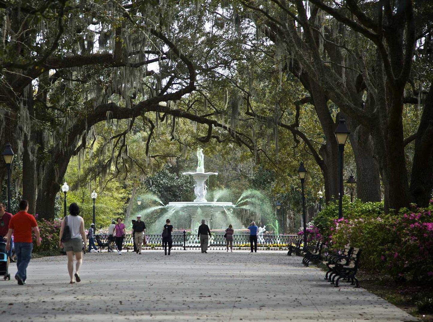 Embassy Suites Savannah Historic District Екстериор снимка