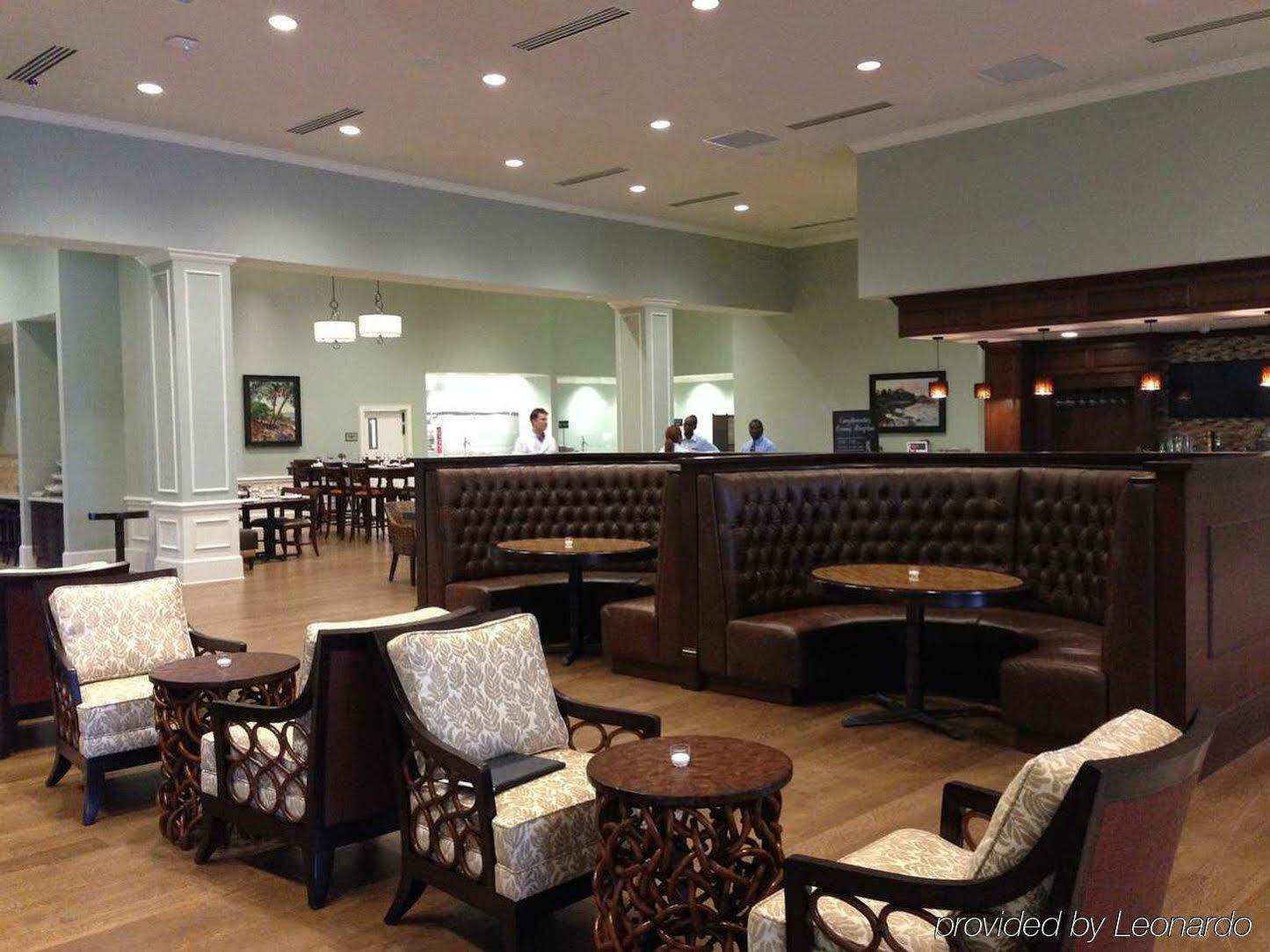 Embassy Suites Savannah Historic District Екстериор снимка
